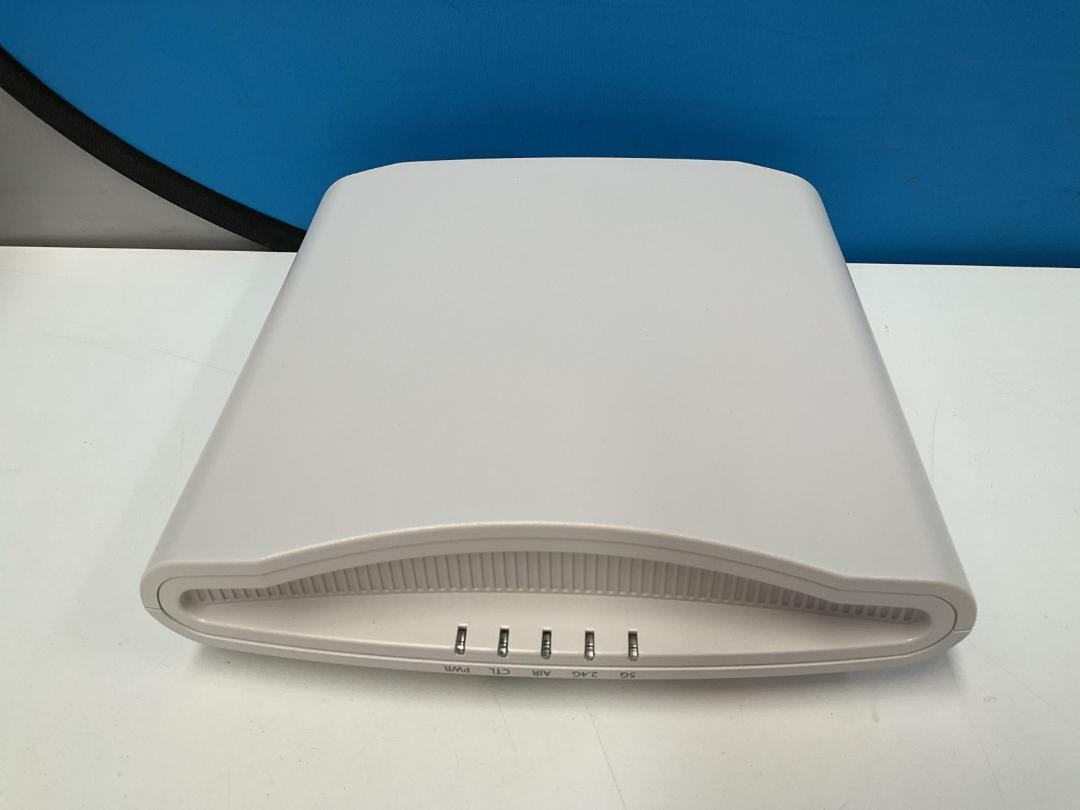 Photo '7' of Ruckus ZoneFlex R710 Wifi Access Point