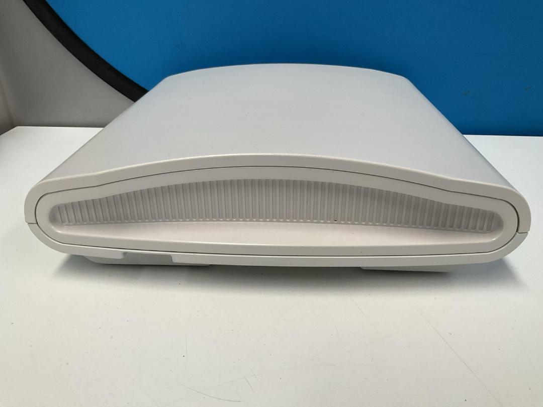 Photo '9' of Ruckus ZoneFlex R710 Wifi Access Point Photo '9' of Ruckus ZoneFlex R710 Wifi Access Point