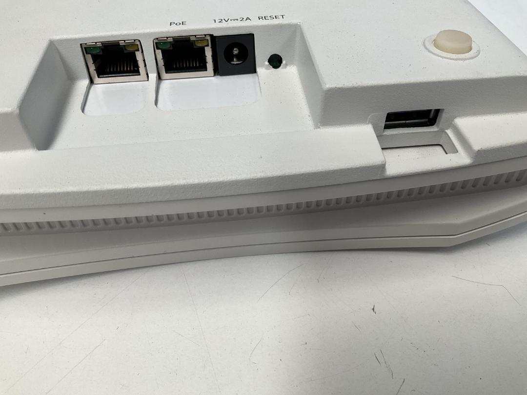 Photo '13' of Ruckus ZoneFlex R710 Wifi Access Point Photo '13' of Ruckus ZoneFlex R710 Wifi Access Point