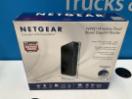 Thumbnail '2' of NetGear N900 Wireless Dual Band Gigabit Router - Model WNDR4500