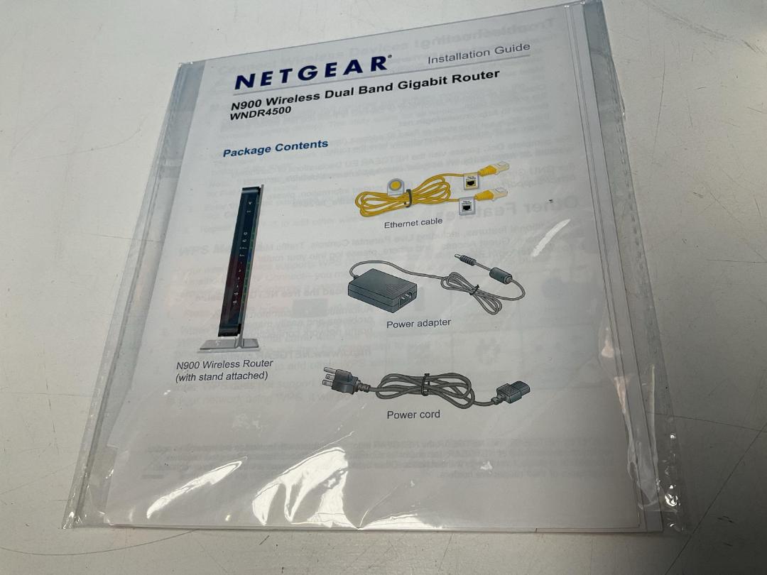Photo '8' of NetGear N900 Wireless Dual Band Gigabit Router - Model WNDR4500