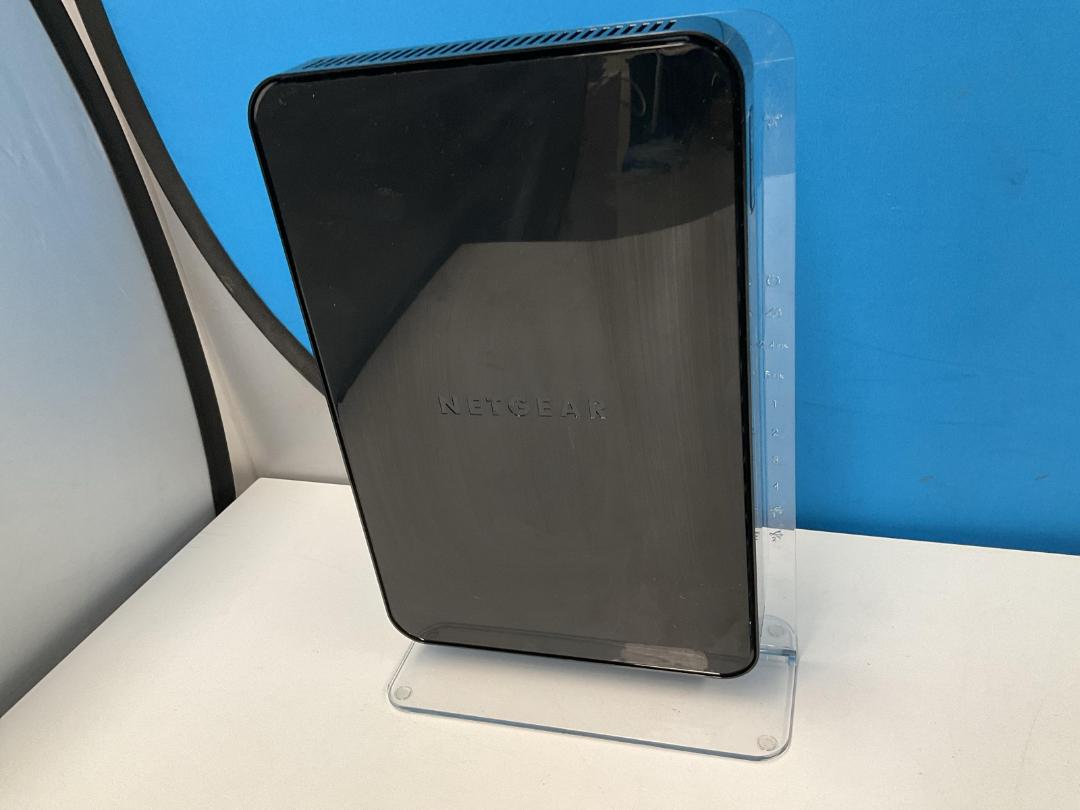 Photo '14' of NetGear N900 Wireless Dual Band Gigabit Router - Model WNDR4500