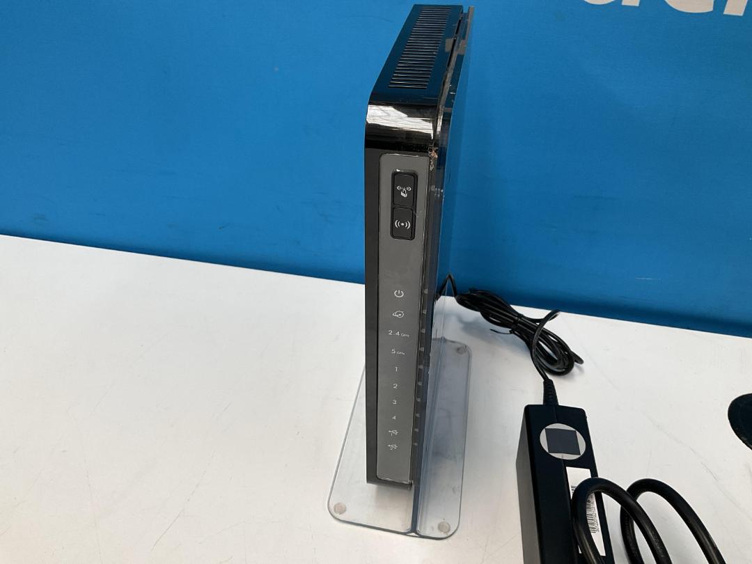 Photo '9' of NetGear N900 Wireless Dual Band Gigabit Router - Model WNDR4500 Photo '9' of NetGear N900 Wireless Dual Band Gigabit Router - Model WNDR4500