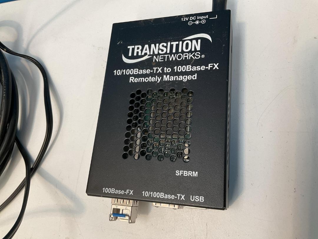 Photo '2' of Transition Networks 10/100Base-TX to 100Base-FX Media Converter or Similar