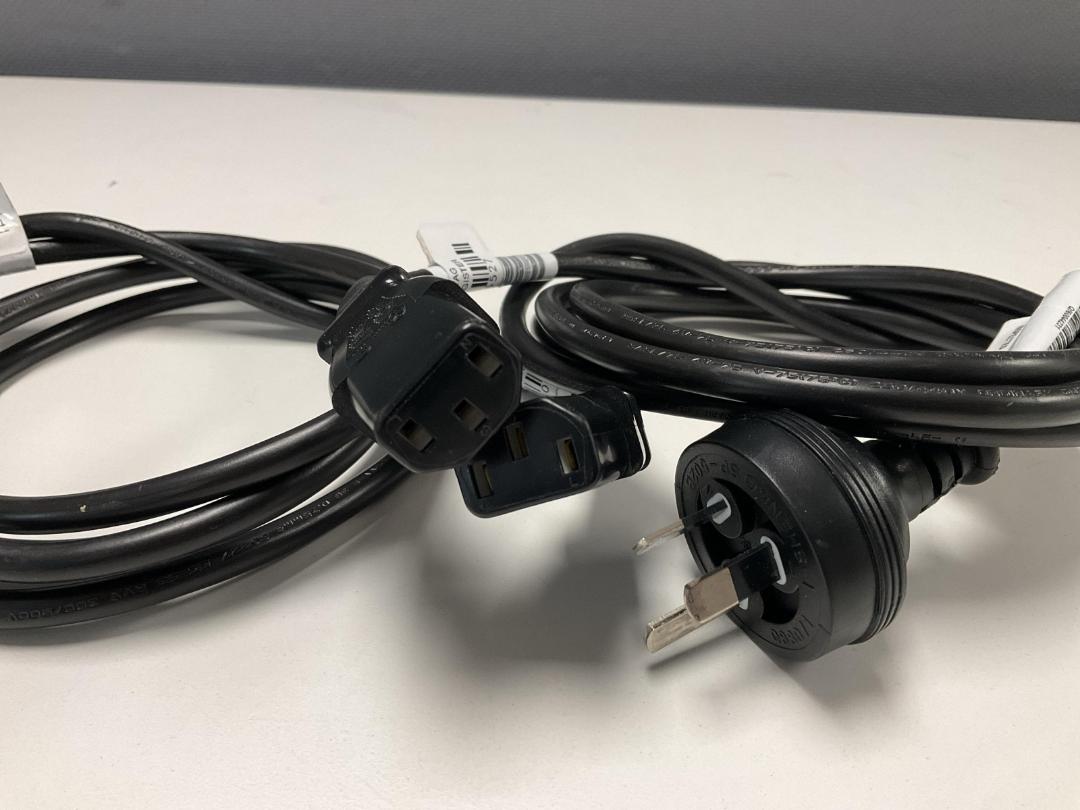 Photo '2' of 3 Pin Power Cords x2