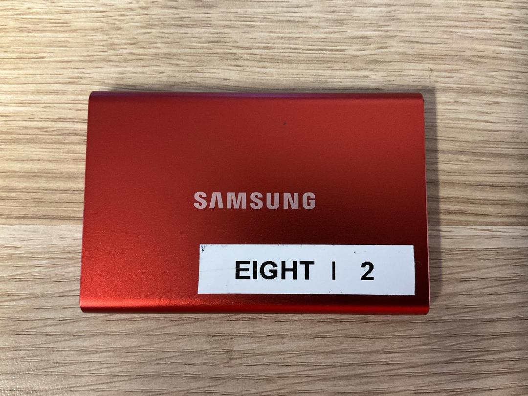 Photo '5' of Samsung T7 Portable SSD 2TB Photo '5' of Samsung T7 Portable SSD 2TB
