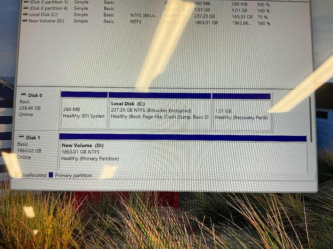Photo '7' of Samsung T7 Portable SSD 2TB Photo '7' of Samsung T7 Portable SSD 2TB