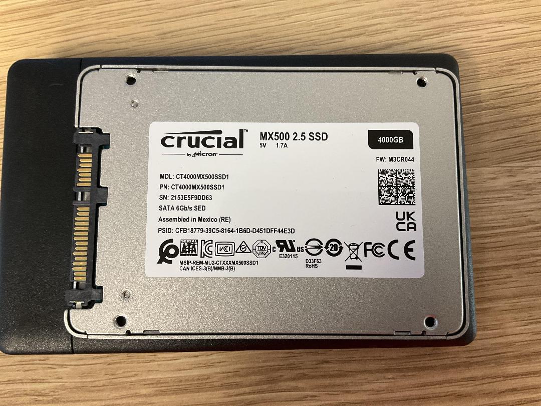 Photo '2' of Crucial 4TB MX500 SSD & Portable Case Photo '2' of Crucial 4TB MX500 SSD & Portable Case