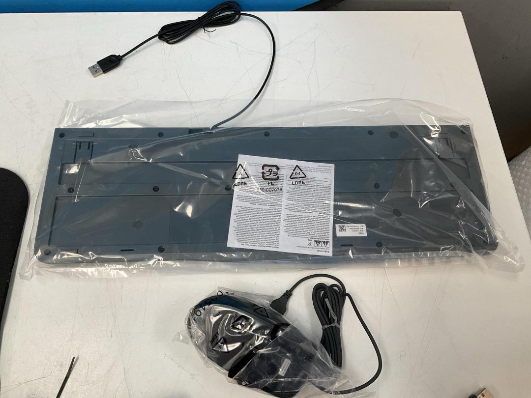 Photo '11' of 2x Keyboards, 5x Mouse Pads and 12x Mice