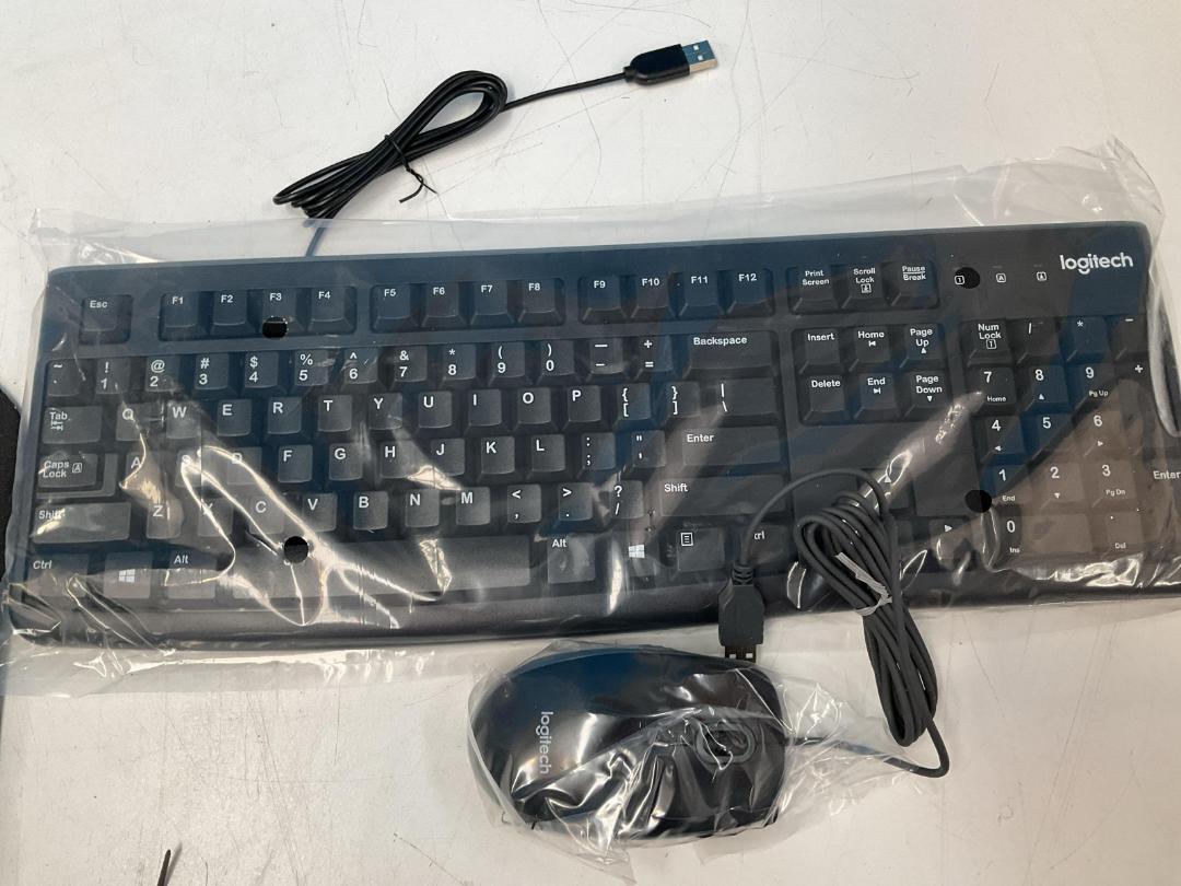 Photo '10' of 2x Keyboards, 5x Mouse Pads and 12x Mice