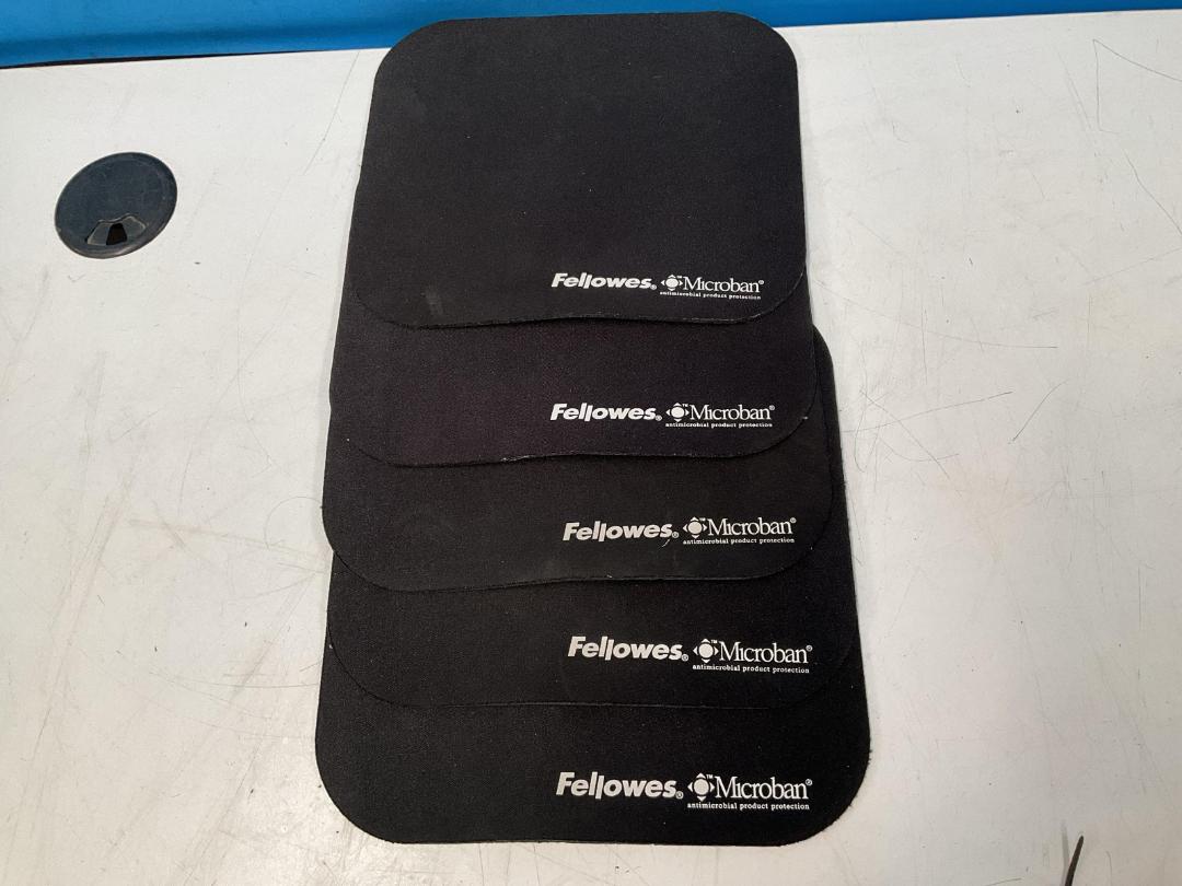 Photo '13' of 2x Keyboards, 5x Mouse Pads and 12x Mice