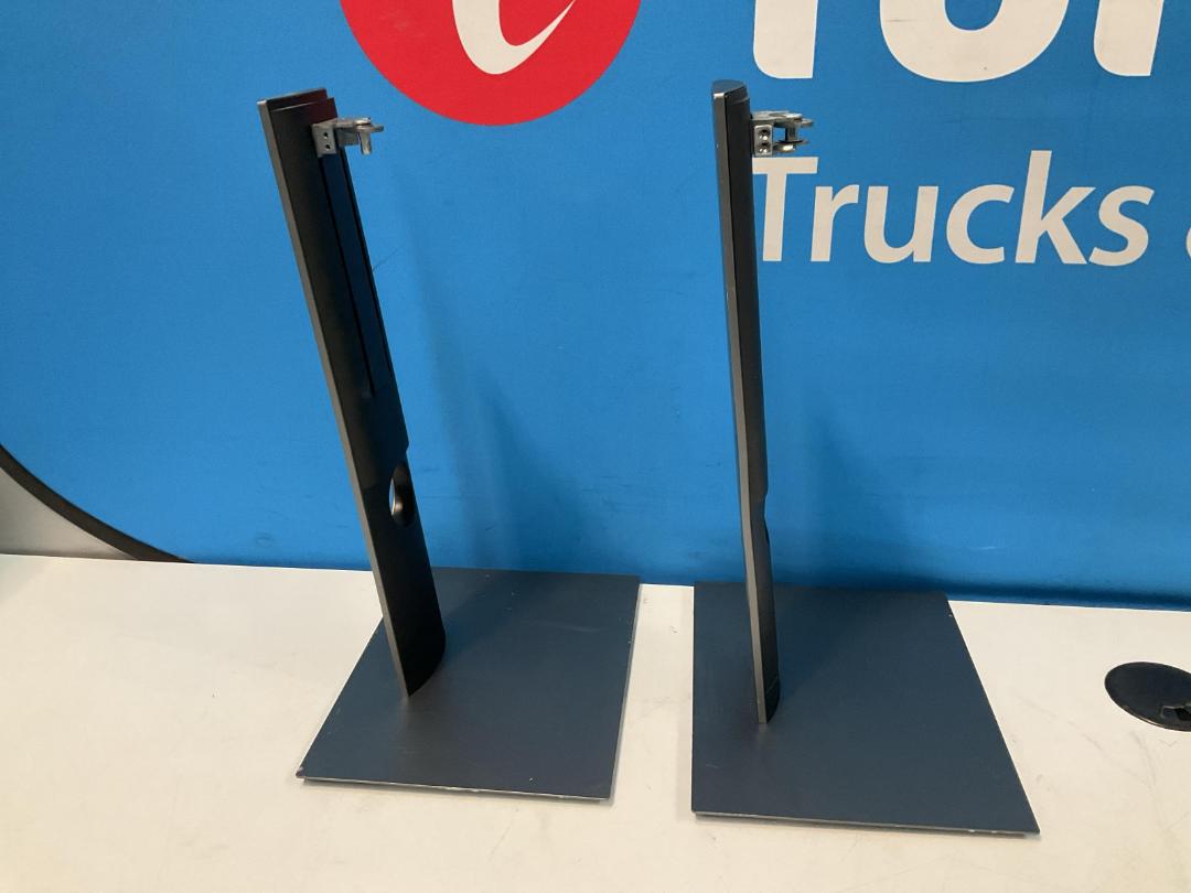 Photo '10' of 2x Dell Computer Monitor Stands - Incomplete Photo '10' of 2x Dell Computer Monitor Stands - Incomplete