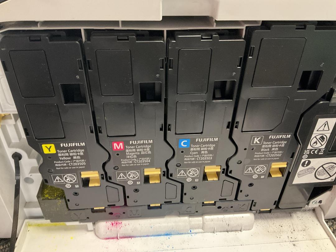 Photo '3' of FUJIFILM apeos c325 printer/scanner #005515