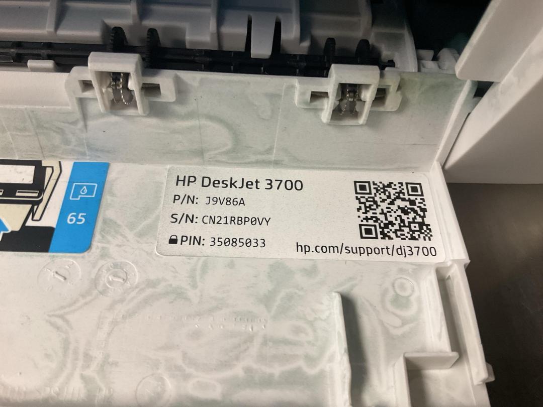 Photo '4' of HP Desk Jet 3720