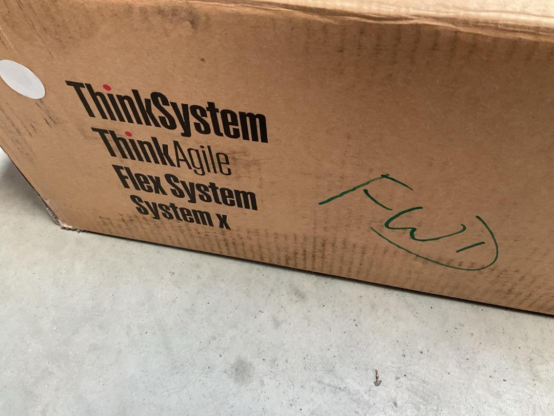 Photo '25' of Lenovo Think System or Similar - Model 7X08 Photo '25' of Lenovo Think System or Similar - Model 7X08