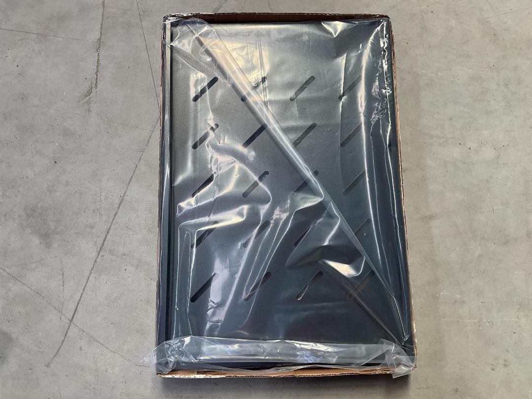 Photo '17' of DELLEMC Black Coloured Server Equipment, Adapters, Fixed Shelves Etc Photo '17' of DELLEMC Black Coloured Server Equipment, Adapters, Fixed Shelves Etc