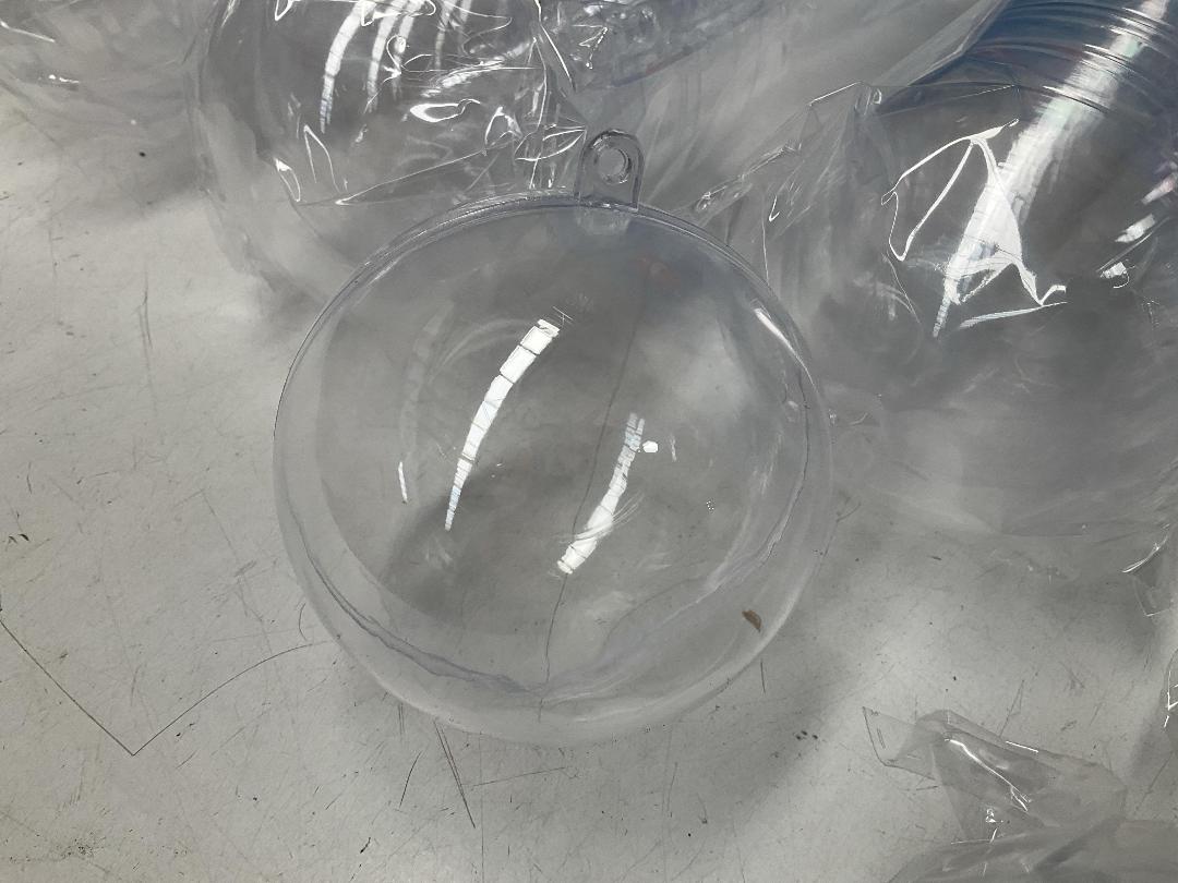 Photo '2' of Clear Plastic-Like Balls for Crafts or Similar