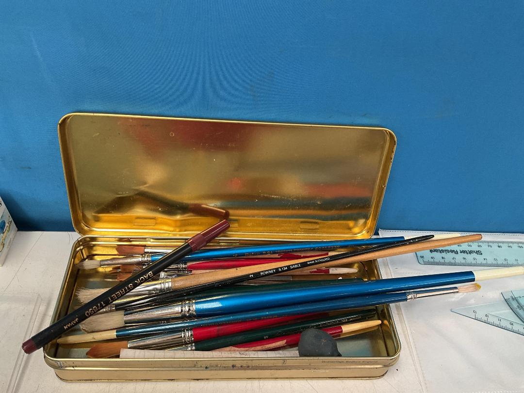 Photo '9' of Craft Items - Paints, Pastels, Paint Brushes Etc