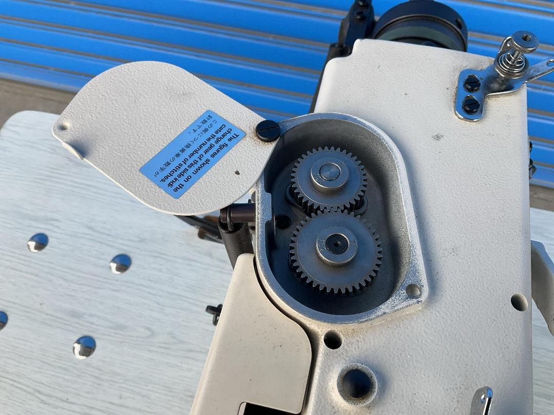 Photo '6' of JUKI - LBH-782 High-Speed Industrial Lockstitch Buttonholing Machine Photo '6' of JUKI - LBH-782 High-Speed Industrial Lockstitch Buttonholing Machine