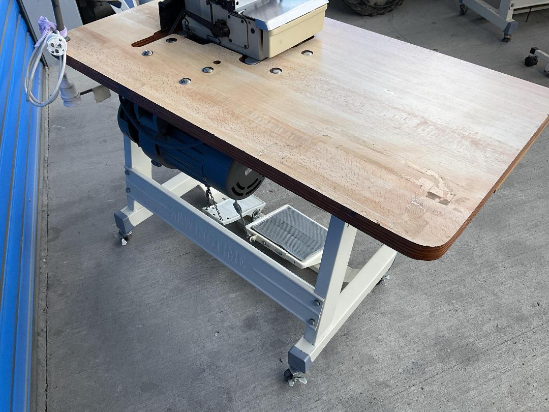 Photo '12' of JUKI - 4 Thread Industrial Overlocker Sewing Machine - Model MO-2514 Photo '12' of JUKI - 4 Thread Industrial Overlocker Sewing Machine - Model MO-2514