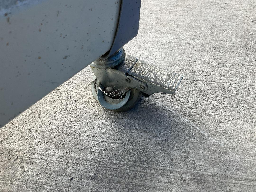 Photo '13' of Siruba - 4-thread 2-Needle Industrial Overlock Machine