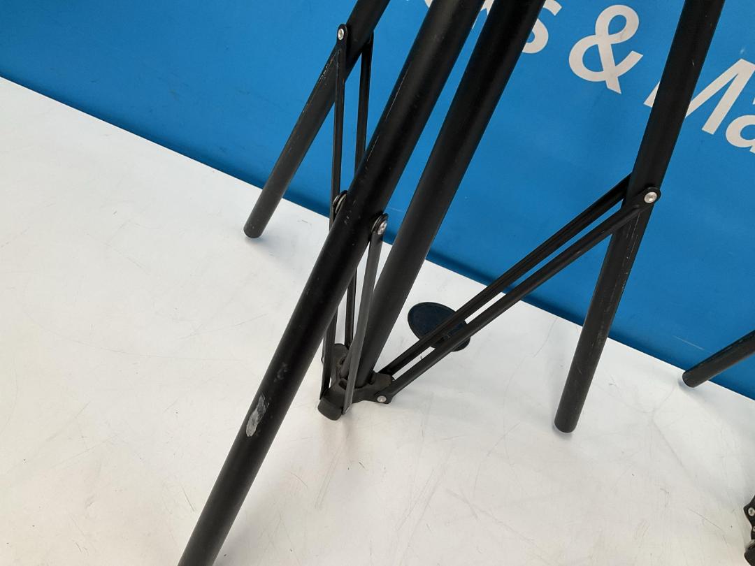 Photo '27' of Elinchrom D-Lite-4 IT 400Ws 2-Light To Go Set