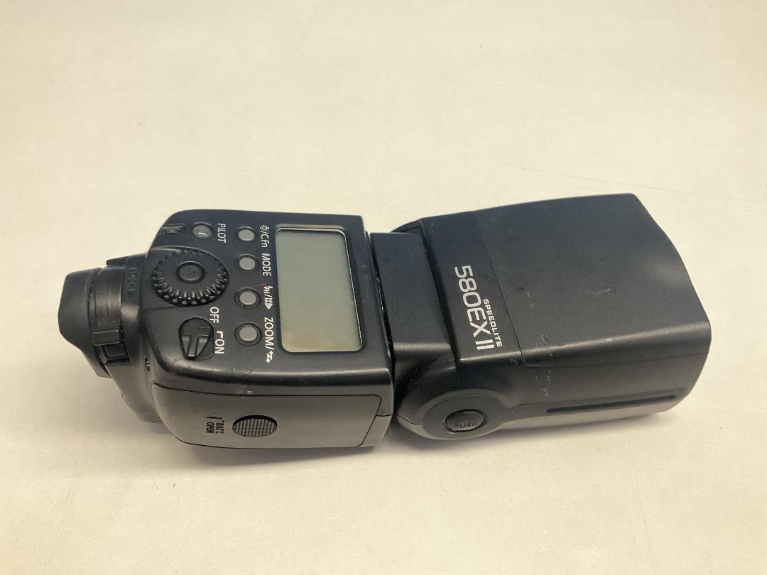 Photo '2' of Canon - Speedlite 580EX II Flash Photo '2' of Canon - Speedlite 580EX II Flash