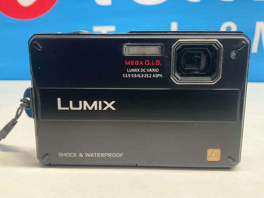 Photo '2' of Panasonic - Lumix DMC-FT10 – Waterproof Digital Camera Photo '2' of Panasonic - Lumix DMC-FT10 – Waterproof Digital Camera