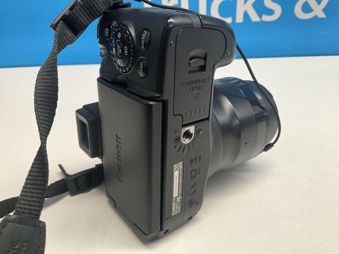 Photo '6' of Canon - PowerShot SX50 HS Bridge Digital 24-1200mm Camera Photo '6' of Canon - PowerShot SX50 HS Bridge Digital 24-1200mm Camera