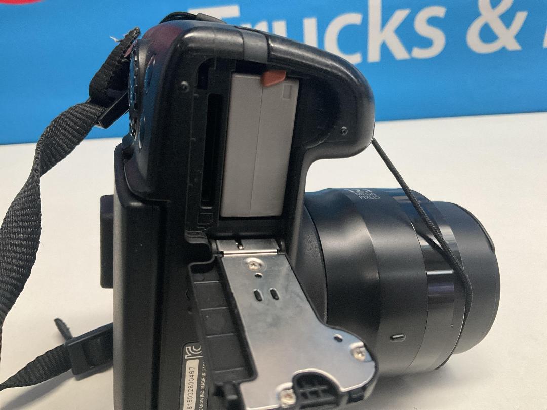 Photo '7' of Canon - PowerShot SX50 HS Bridge Digital 24-1200mm Camera Photo '7' of Canon - PowerShot SX50 HS Bridge Digital 24-1200mm Camera