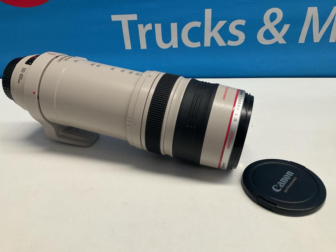 Photo '2' of Canon - EF 100-400mm f/4.5-5.6L IS USM Lens Photo '2' of Canon - EF 100-400mm f/4.5-5.6L IS USM Lens