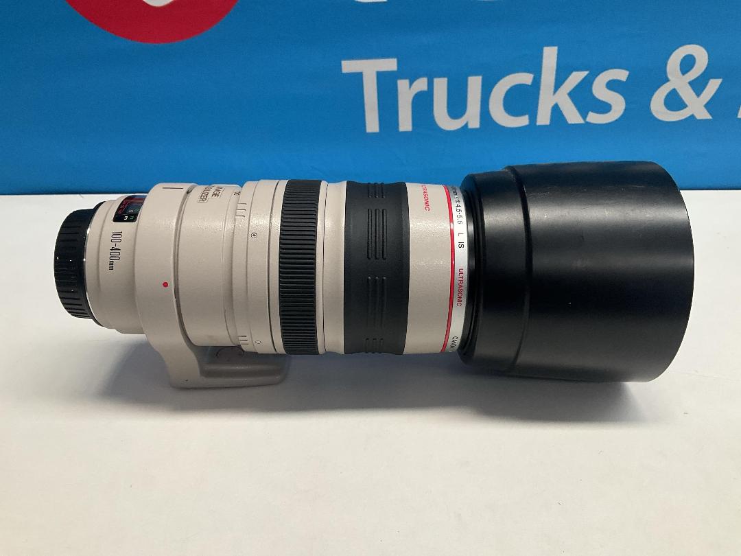 Photo '10' of Canon - EF 100-400mm f/4.5-5.6L IS USM Lens Photo '10' of Canon - EF 100-400mm f/4.5-5.6L IS USM Lens