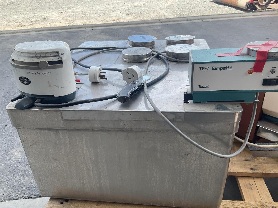 Photo '2' of Bulk Photographers / Dark Room Equipment and Supplies