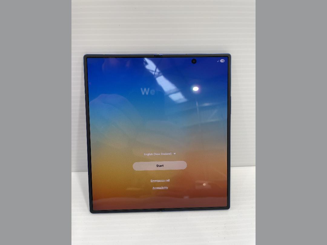 Photo '8' of Samsung Galaxy Z Fold7 -Blue Shadow -512GB Photo '8' of Samsung Galaxy Z Fold7 -Blue Shadow -512GB