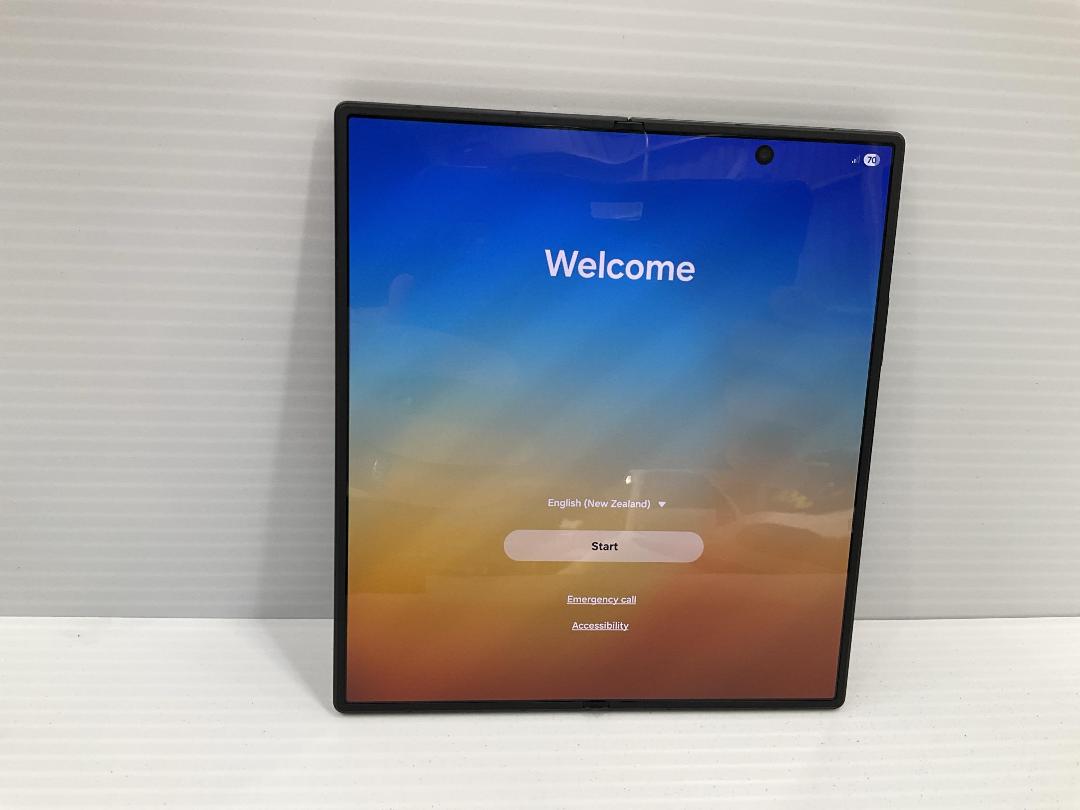 Photo '7' of Samsung Galaxy Z Fold7 -Jetblack -512GB Photo '7' of Samsung Galaxy Z Fold7 -Jetblack -512GB