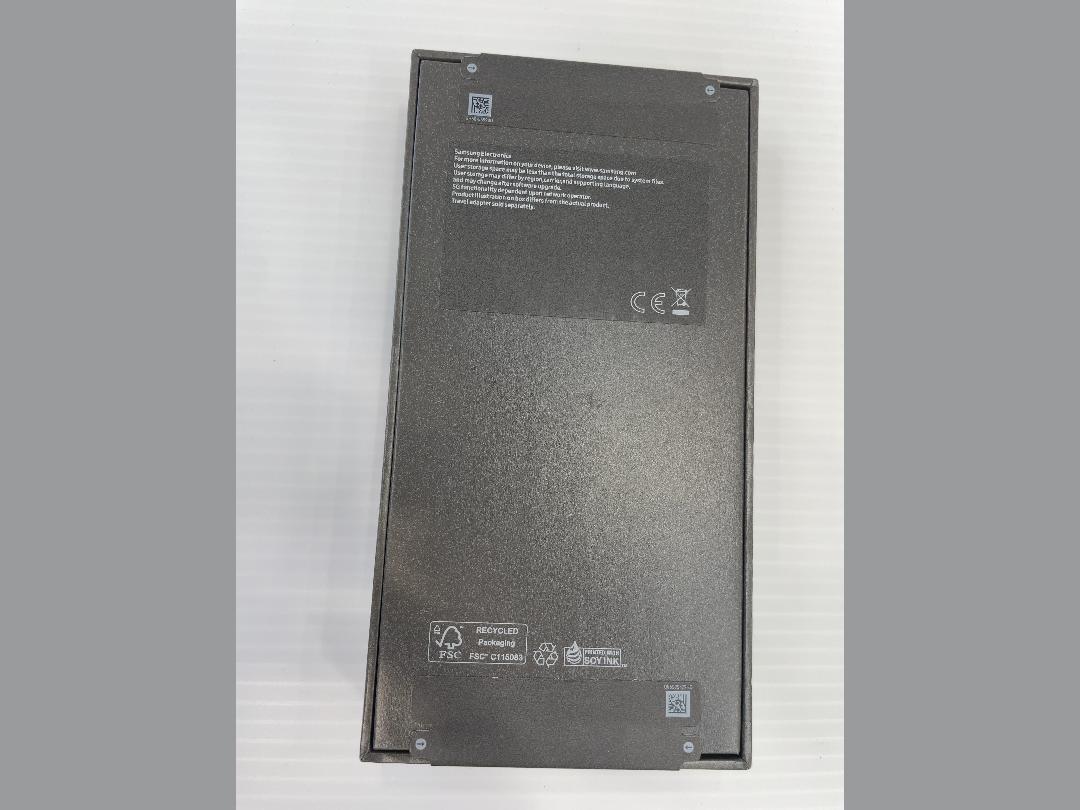 Photo '3' of Samsung Galaxy S25 FE - Navy - 256GB Photo '3' of Samsung Galaxy S25 FE - Navy - 256GB