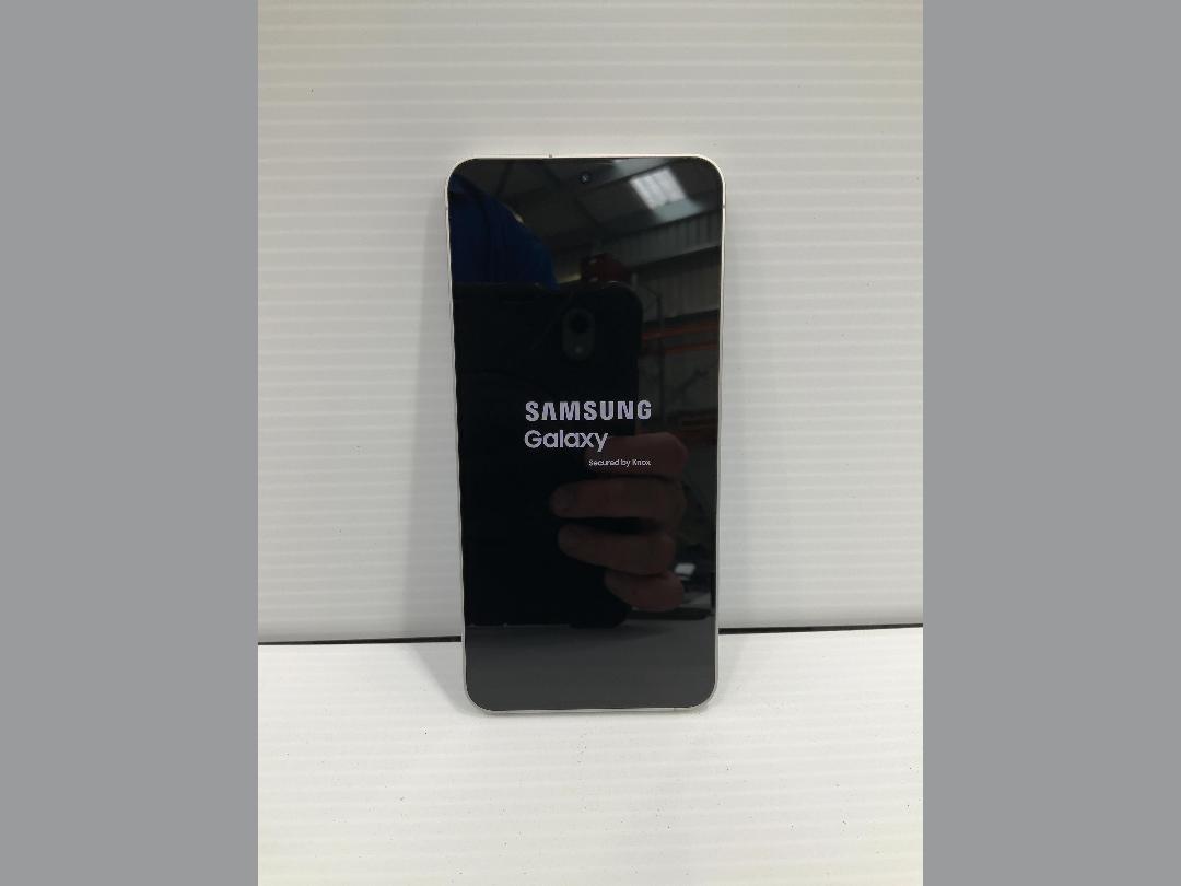 Photo '6' of Samsung Galaxy S25 FE - Icyblue - 128GB Photo '6' of Samsung Galaxy S25 FE - Icyblue - 128GB