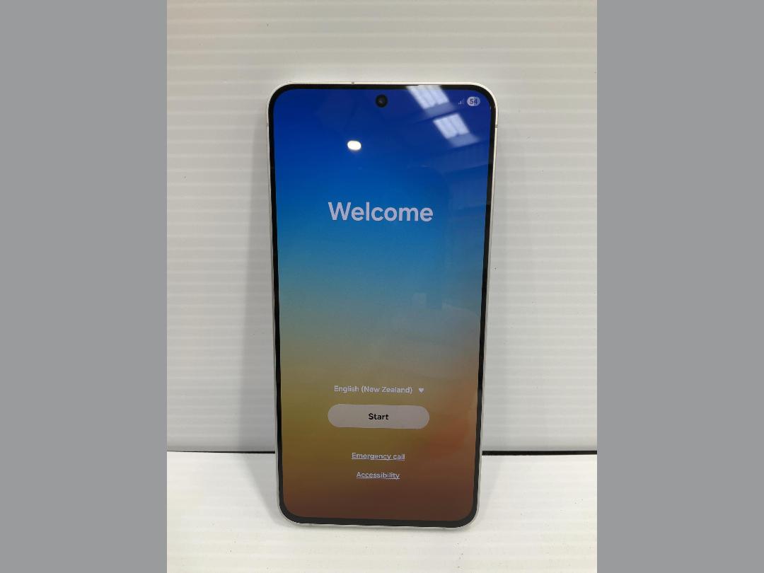 Photo '7' of Samsung Galaxy S25 FE - Icyblue - 128GB Photo '7' of Samsung Galaxy S25 FE - Icyblue - 128GB