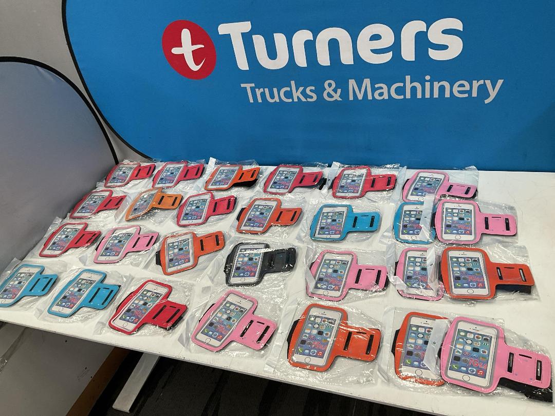 Photo '10' of 27x Various Coloured Phone Covers *NEW*