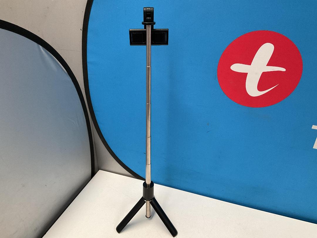 Photo '15' of 5x K10 Selfie Stick Integrated Tripod *NEW* Photo '15' of 5x K10 Selfie Stick Integrated Tripod *NEW*
