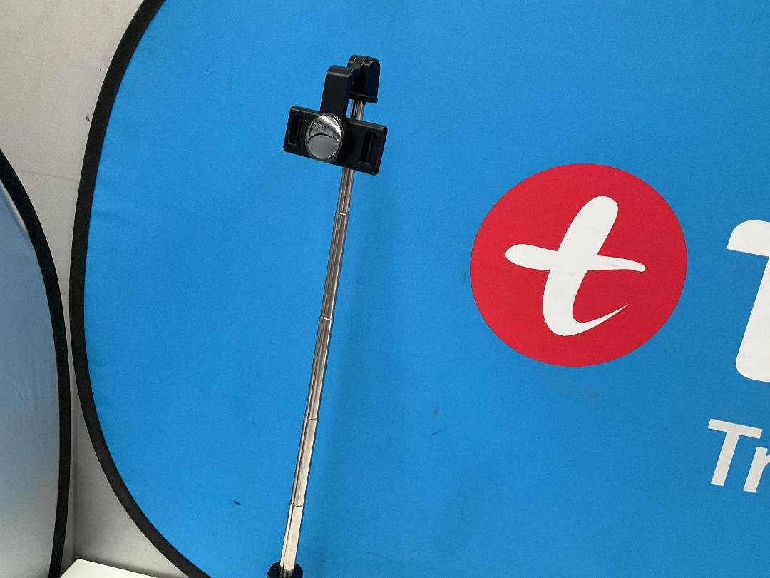 Photo '14' of 5x K10 Selfie Stick Integrated Tripod *NEW* Photo '14' of 5x K10 Selfie Stick Integrated Tripod *NEW*