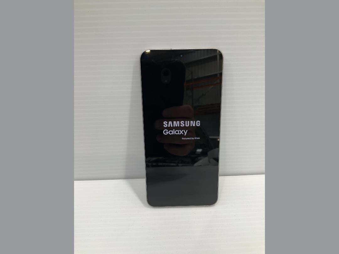 Photo '6' of Samsung Galaxy S25 FE - Jetblack - 256GB Photo '6' of Samsung Galaxy S25 FE - Jetblack - 256GB