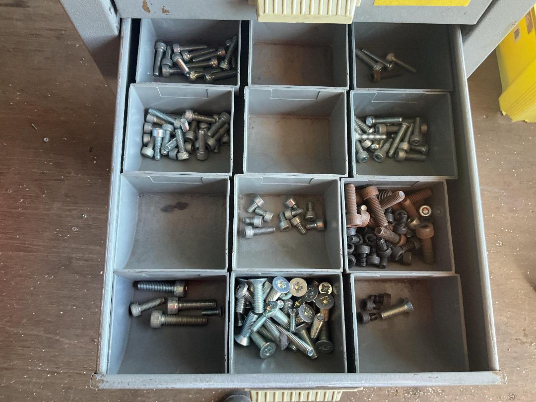 Photo '4' of 15 Drawers Steel Cabinet