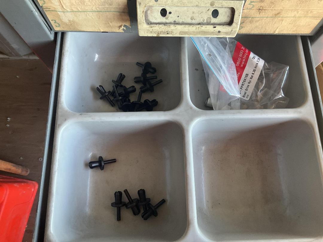 Photo '2' of 15 Drawers Steel Cabinet