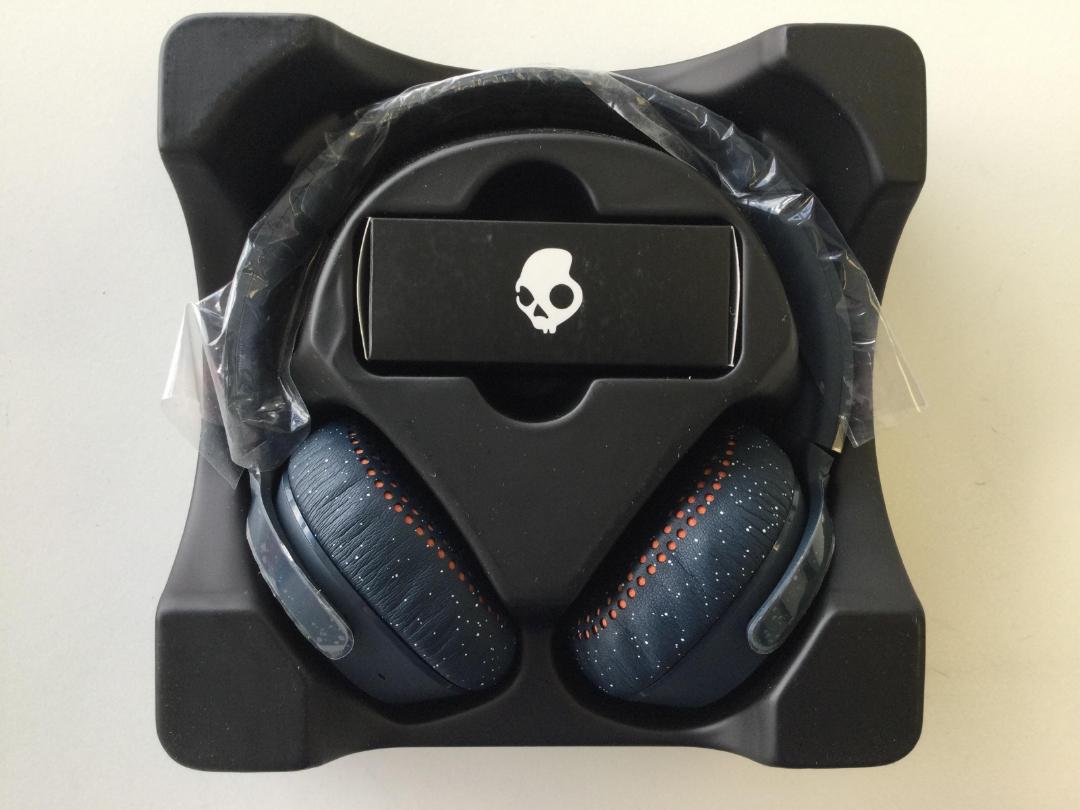 Photo '2' of Skull Candy headphones. Photo '2' of Skull Candy headphones.