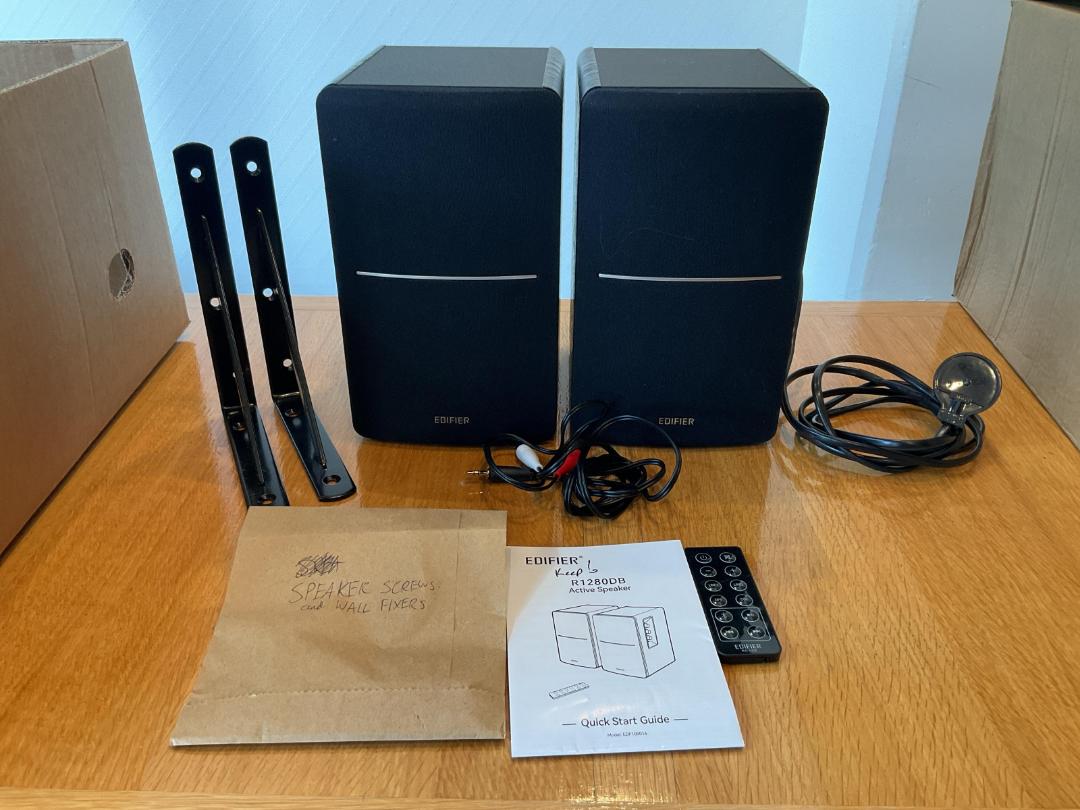 Photo '2' of Edifier active speakers