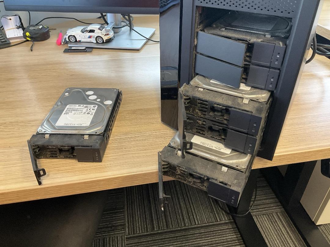 Photo '9' of Promise Pegasus3 6 Bay External Storage System