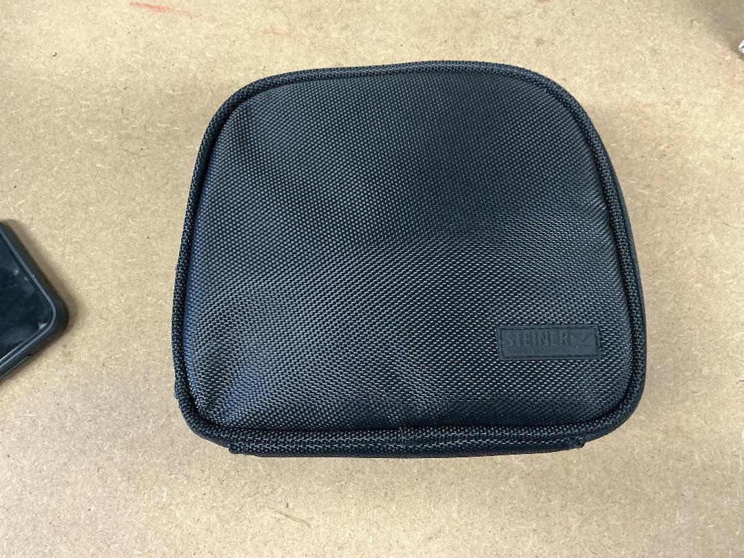 Photo '5' of Steiner Safari Ultra Sharp Binoculars Photo '5' of Steiner Safari Ultra Sharp Binoculars