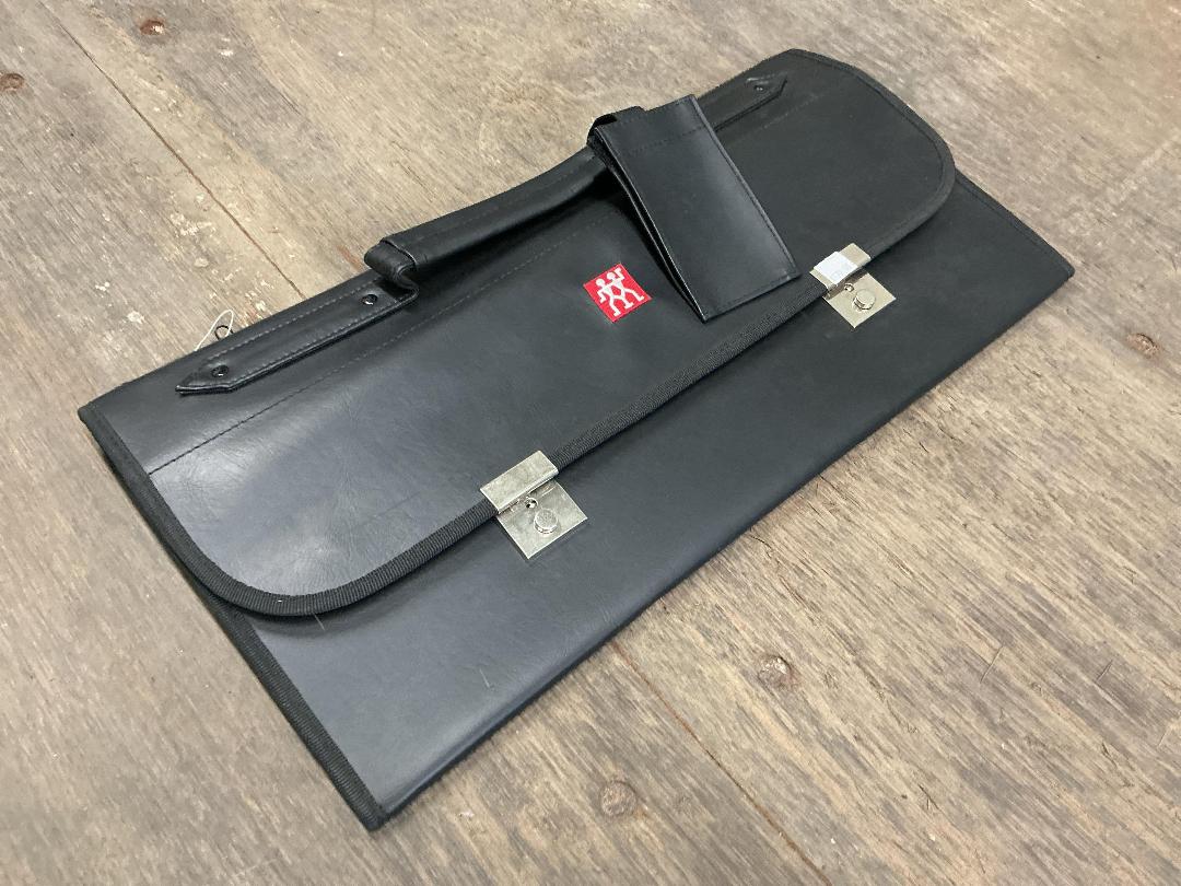 Photo '2' of Zwilling J.A. Henckels Knife Pouch