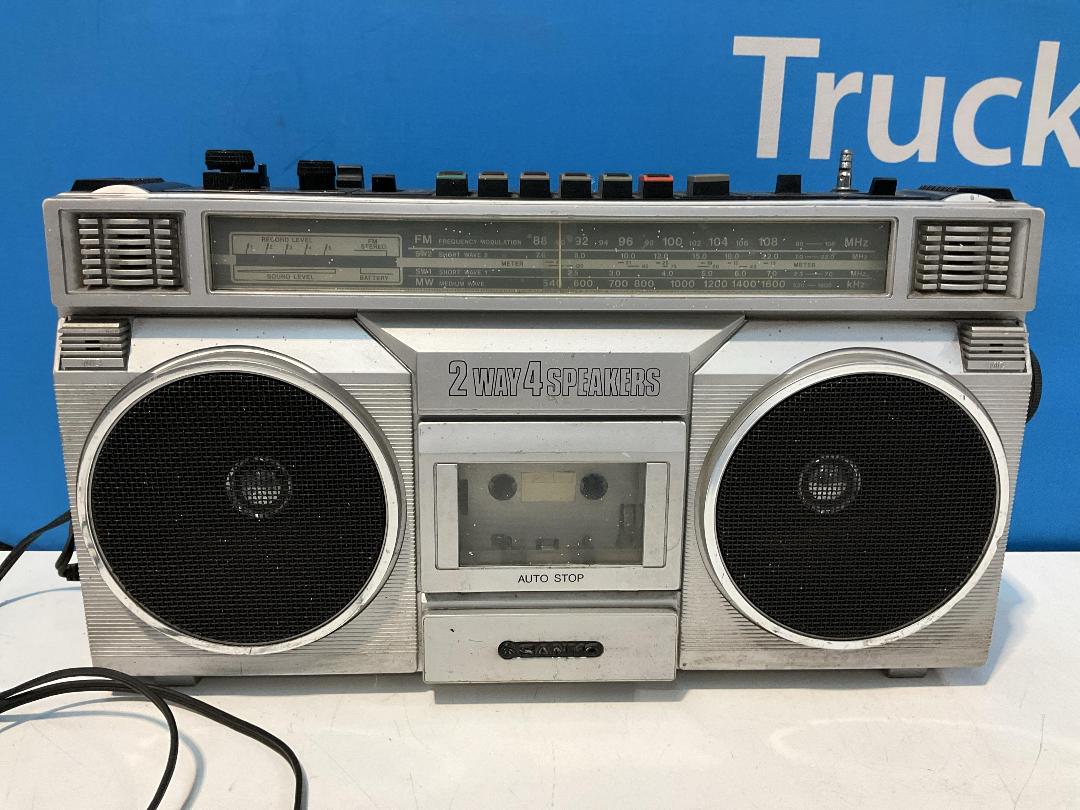 Photo '3' of Sanyo Stereo Radio Cassette Recorder - Model M9915K